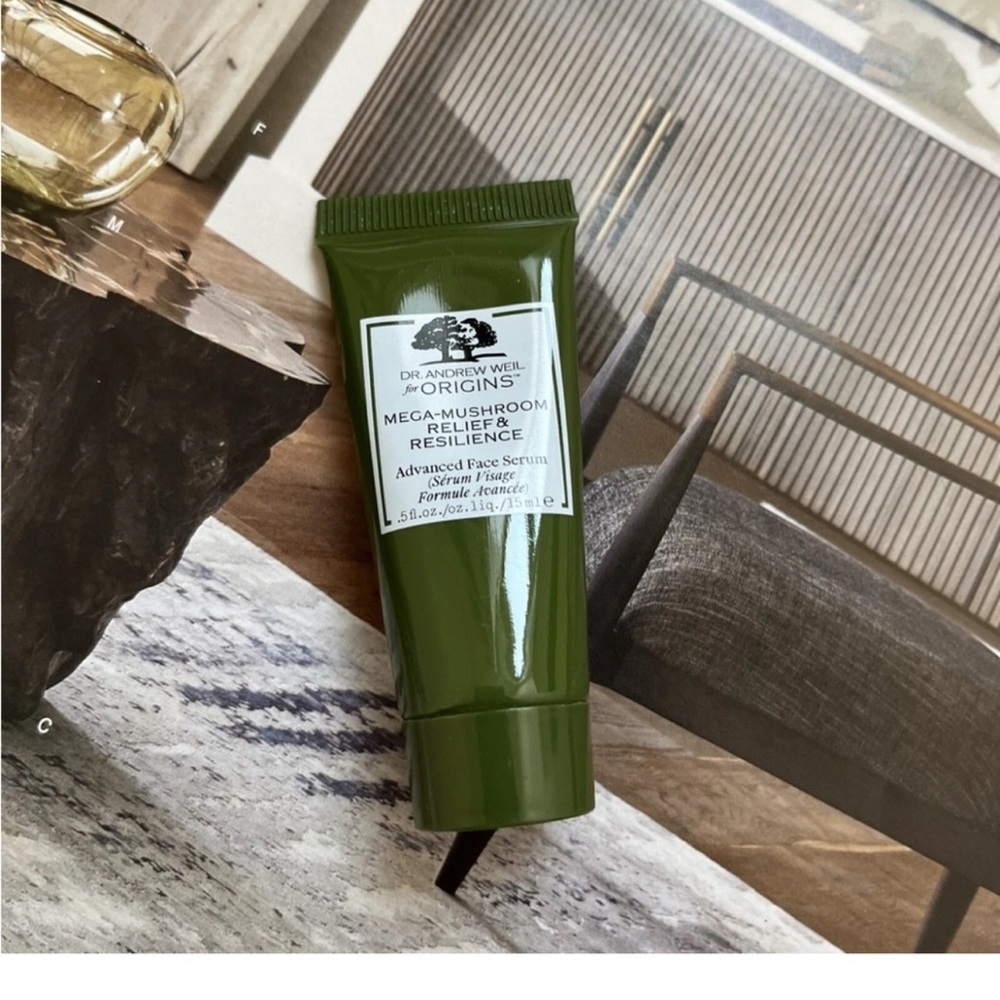 Origins Dr Andrew Weil Mega Mushroom Relief Resilience Advanced Face Serum 0.5oz